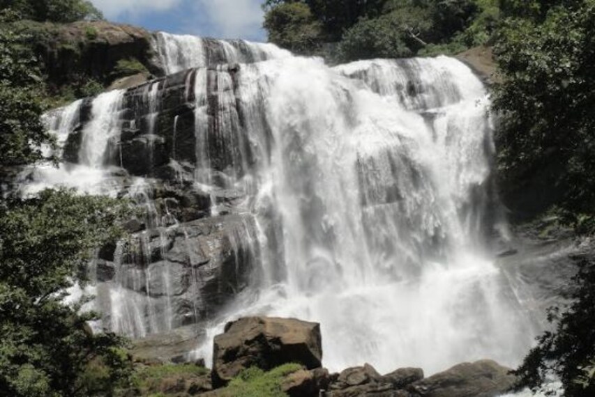 Knuckles Mountain Range-1